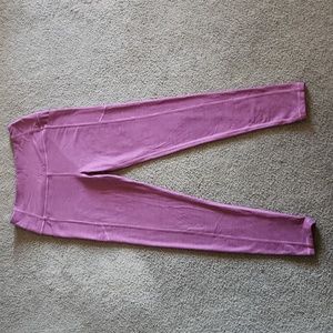 Womens Victorias Secret leggings. Size 6